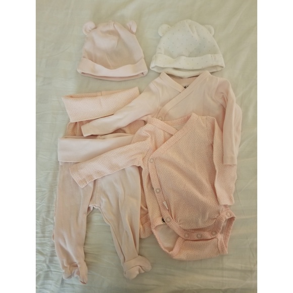 H&M Other - H&M newborn wrapover bodysuit, footed pants, hats